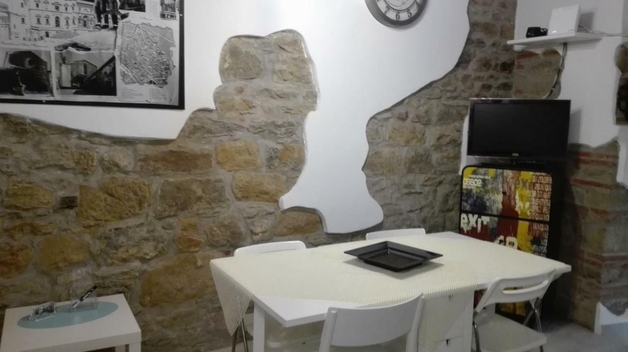 "Via Cavour 81" Leilighet Arezzo Eksteriør bilde